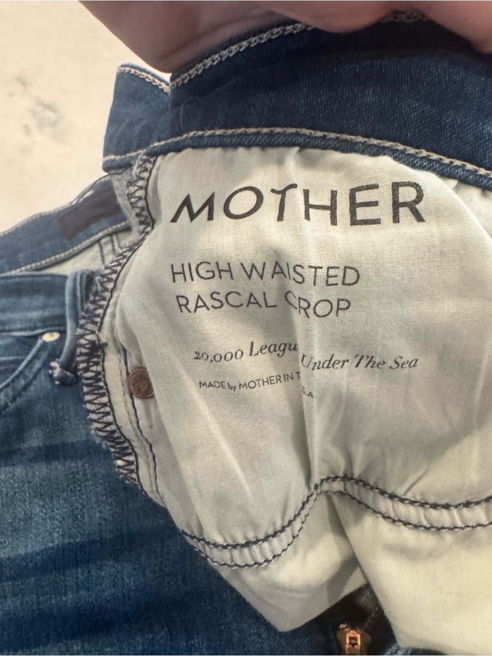 MOTHER High Waisted Rascal Crop - Picture 2 of 7